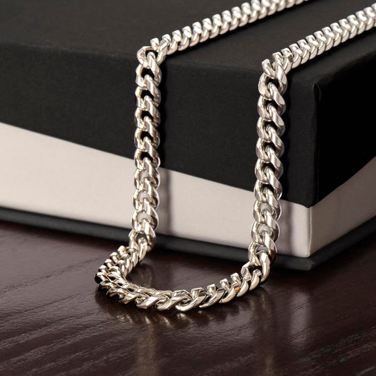 This chain would make a great gift for the gentleman in your life who likes simple elegance.